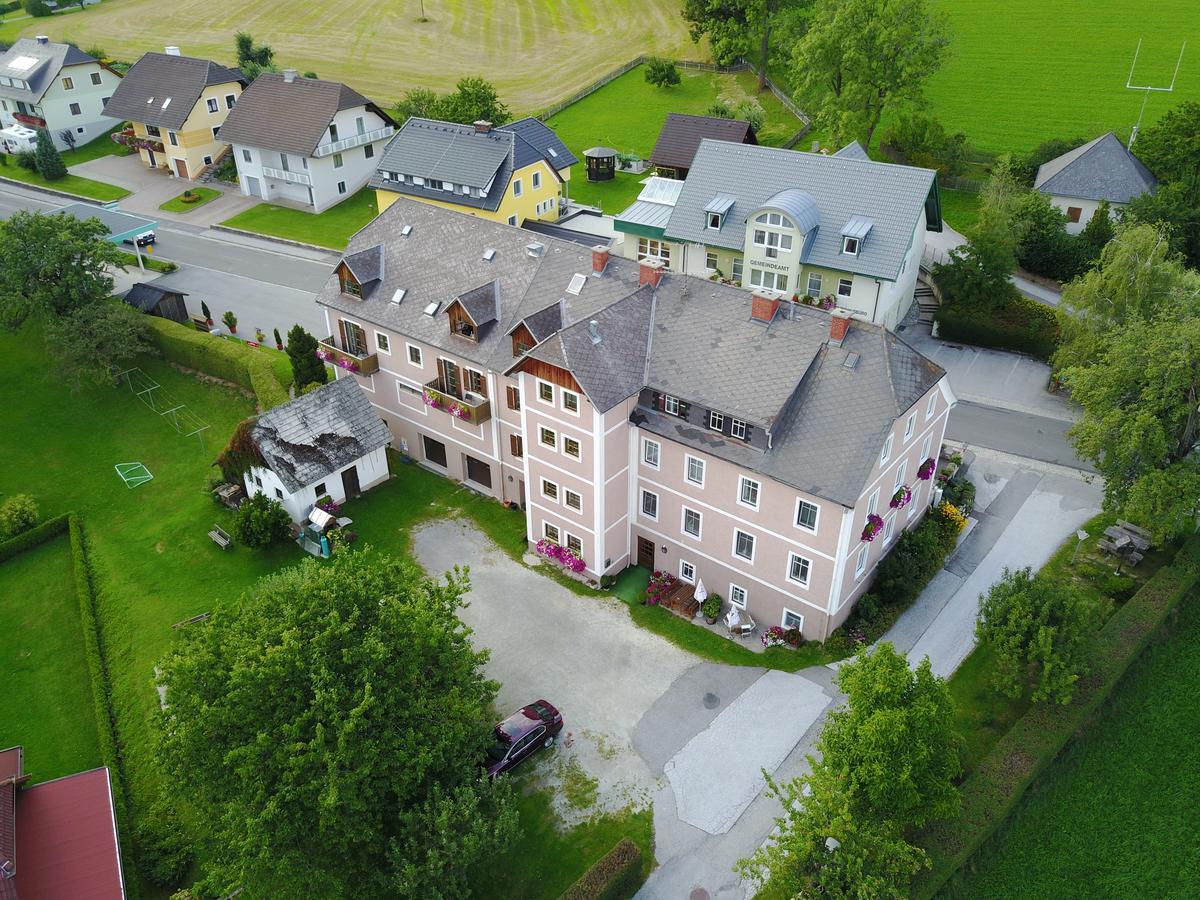 Gasthof Lueger Hotel Sankt Jakob im Walde Exterior photo